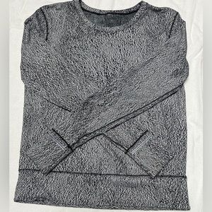 Rush hour long sleeve
Black/white
Size 4